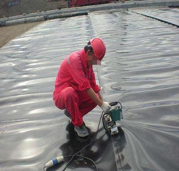 復(fù)合土工膜